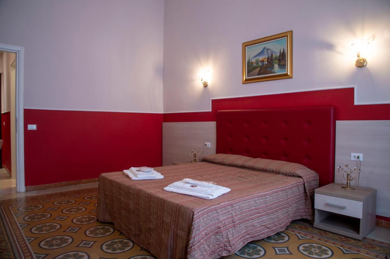 Domus Napoleone Hotel Roma Ngoại thất bức ảnh