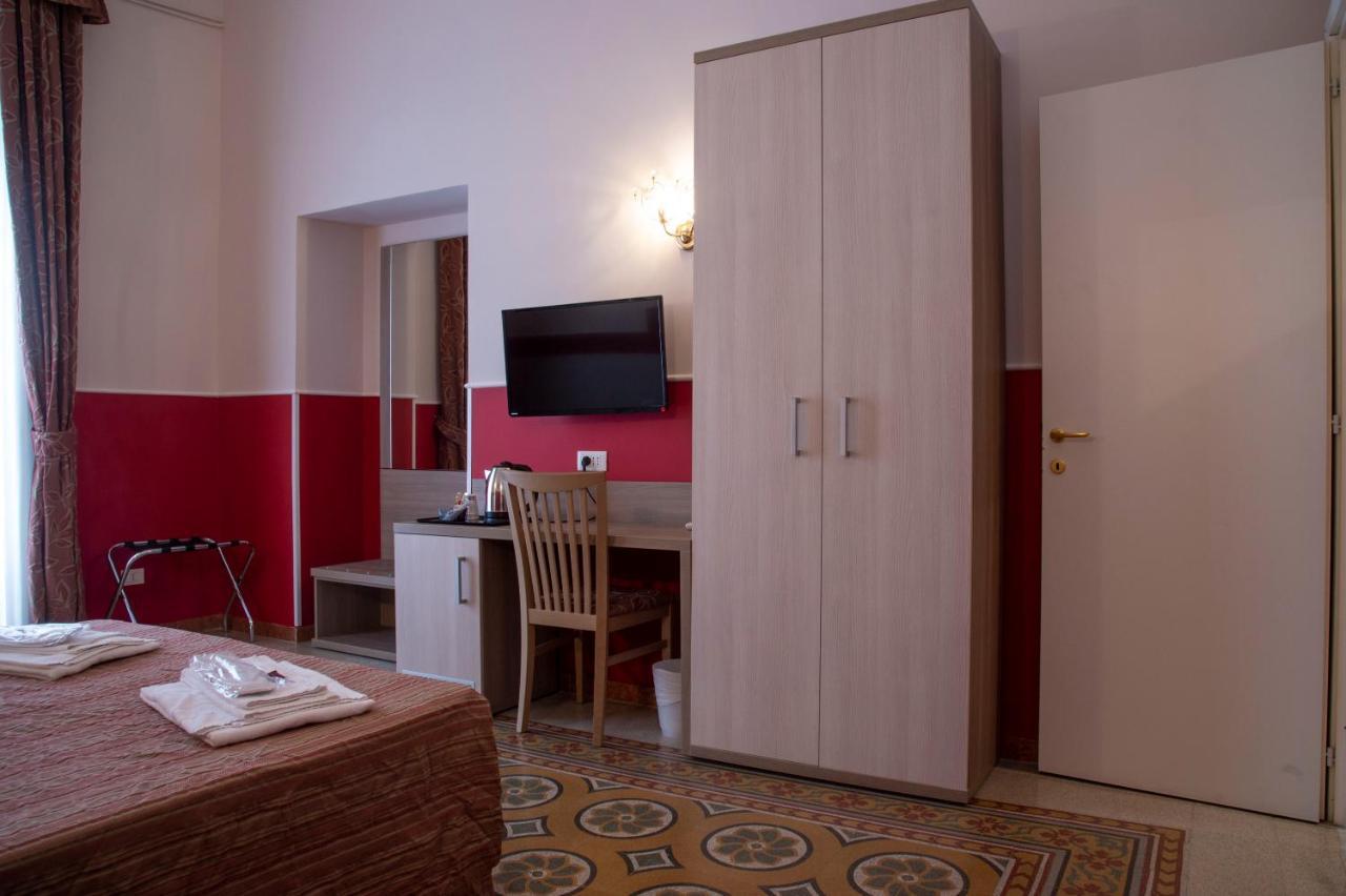 Domus Napoleone Hotel Roma Ngoại thất bức ảnh